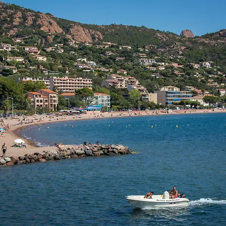 Sowell La Hotel Saint-Raphaël