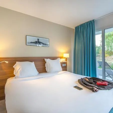 Sowell La 4* Saint-Raphael (Var)