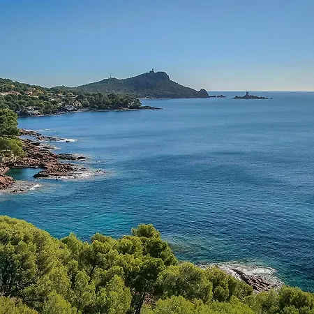 Sowell La 4* Saint-Raphael (Var)