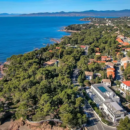 Sowell La 4* Saint-Raphael (Var)