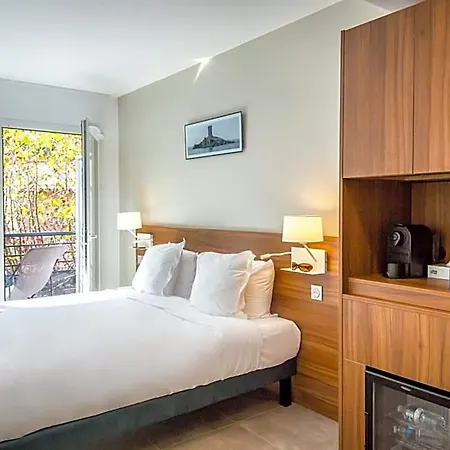 Sowell La Hotel