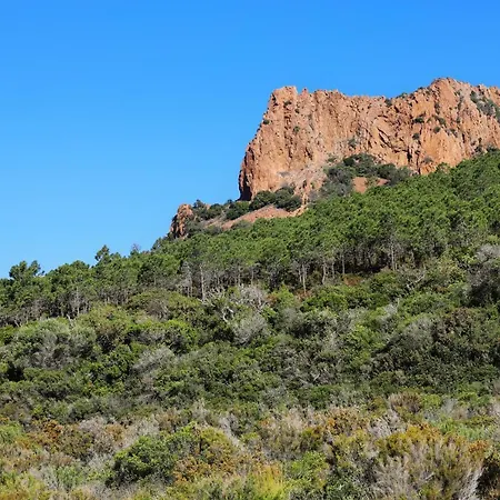 Sowell La 4* Saint-Raphael (Var)