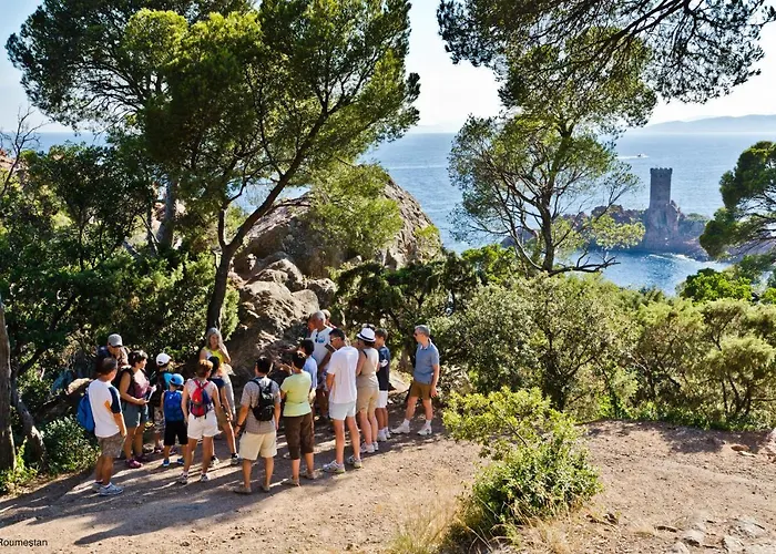 Отель Sowell La 4*